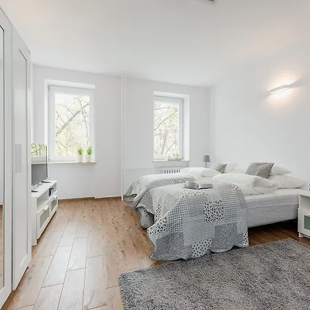 Apartamento P&o Metro Politechnika On Zbawiciela Square *