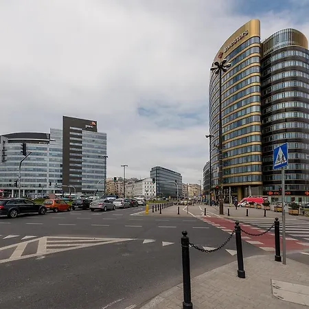P&O Apartments Metro Politechnika on Zbawiciela Square Apartament