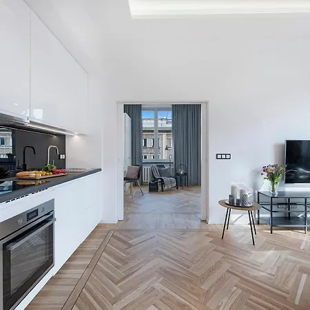 P&o Metro Politechnika On Zbawiciela Square Lägenhet