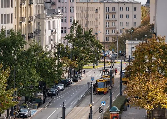 P&o Metro Politechnika On Zbawiciela Square * Warszawa