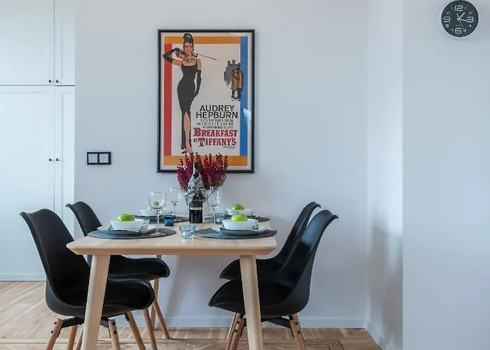 Lejlighed P&o Metro Politechnika On Zbawiciela Square *