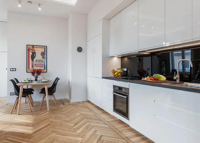 P&o Metro Politechnika On Zbawiciela Square Lejlighed Warszawa