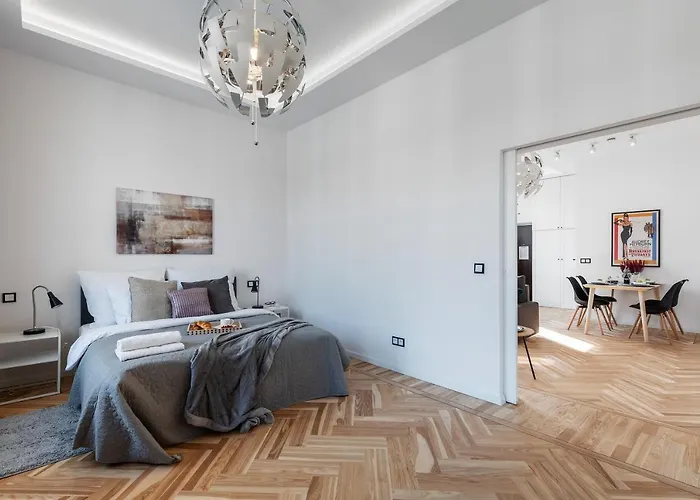 Lejlighed P&o Metro Politechnika On Zbawiciela Square Warszawa