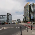 P&o Metro Politechnika On Zbawiciela Square Apartamento